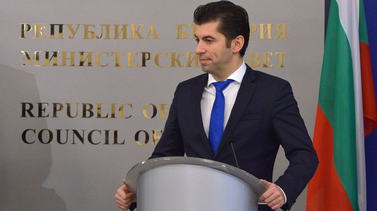Podle prognózy vyhraje volby v Bulharsku koalice expremiéra Petkova